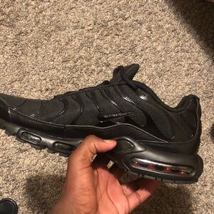 NIKE TN AIR MAXES SIZE 11 USED BUT FRESH